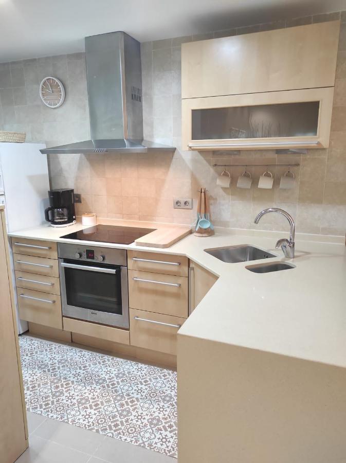 Apartamento En Viladecans Cerca Del Aeropuerto Kültér fotó
