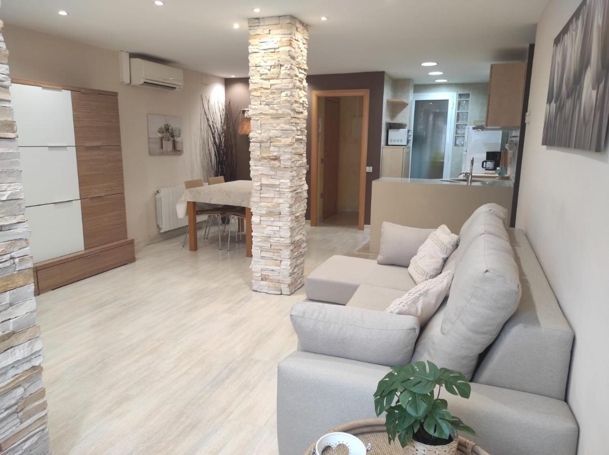 Apartamento En Viladecans Cerca Del Aeropuerto Kültér fotó