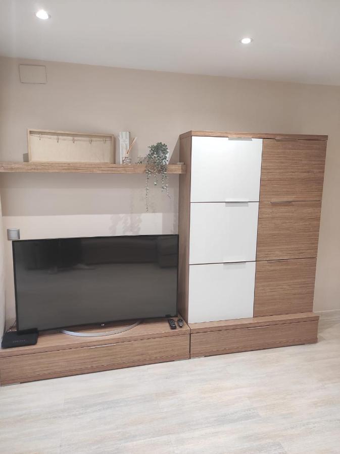 Apartamento En Viladecans Cerca Del Aeropuerto Kültér fotó