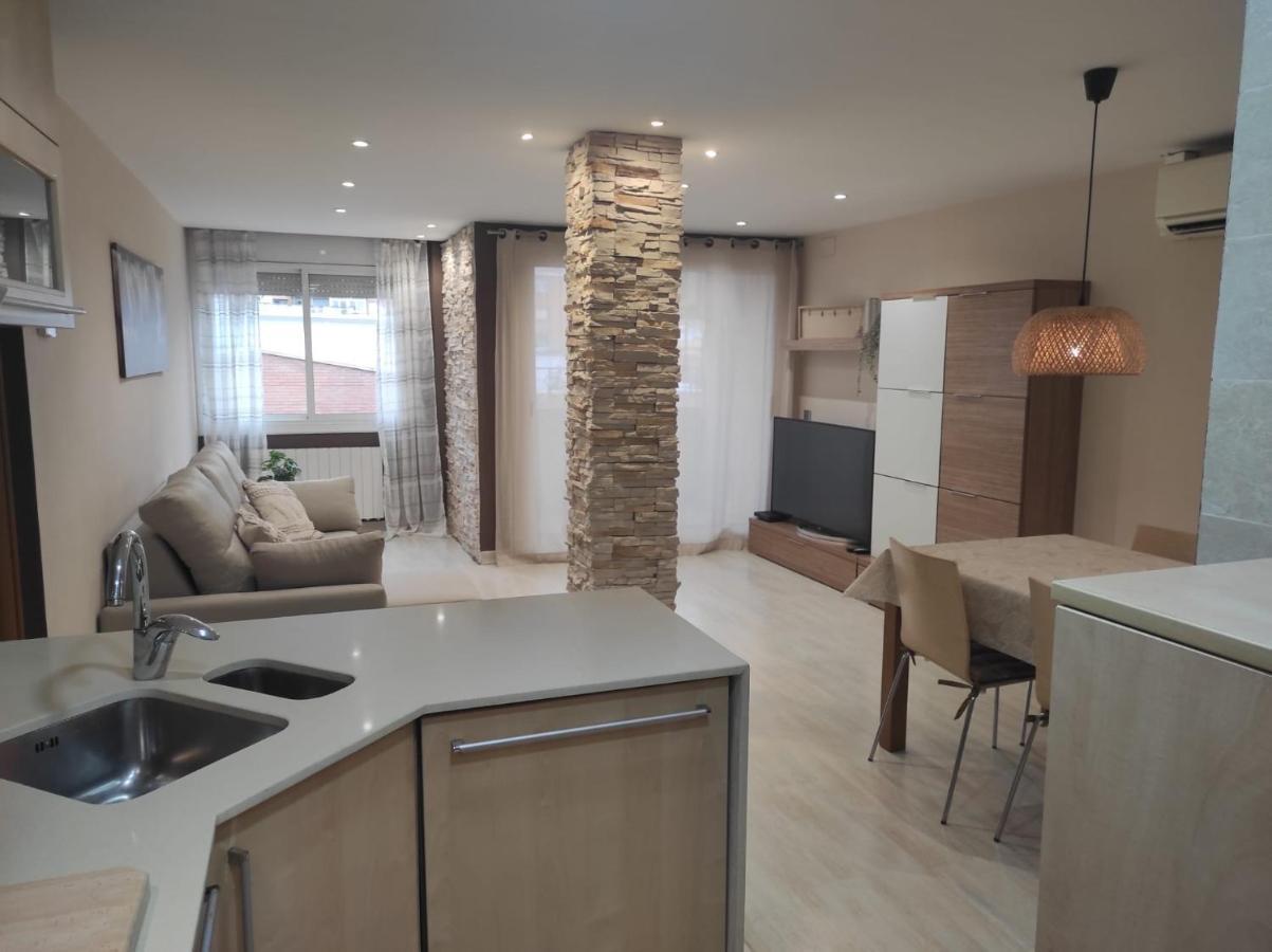 Apartamento En Viladecans Cerca Del Aeropuerto Kültér fotó