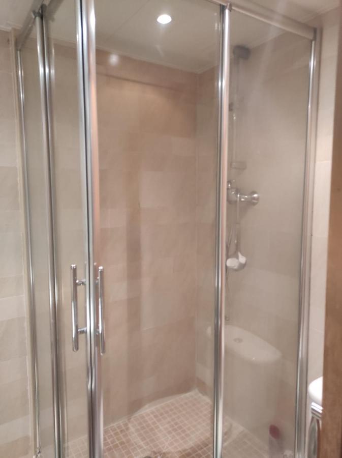 Apartamento En Viladecans Cerca Del Aeropuerto Kültér fotó